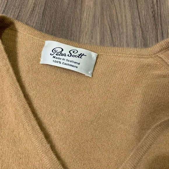 100% Cashmere - Picture 2 of 5